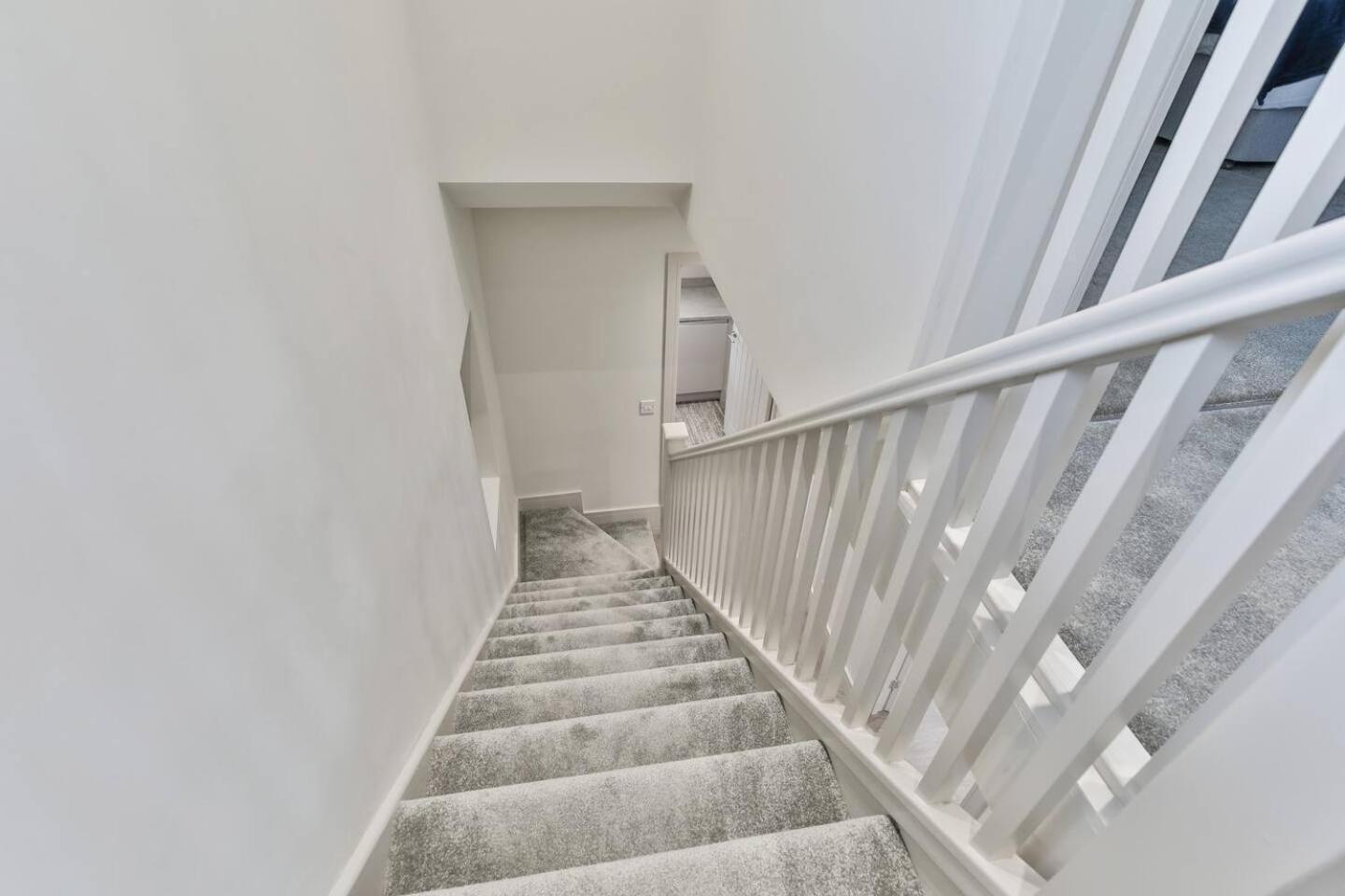 Magnificent, Renovated Whole House With Garden Villa Sheffield Bagian luar foto